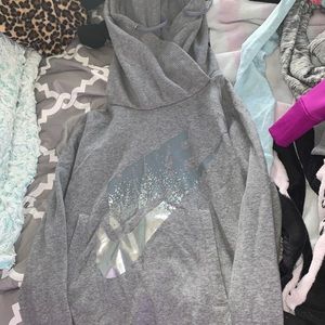 Grey nike sweatshirt